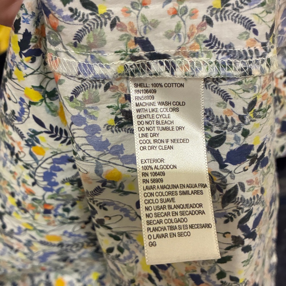 ANTONIO MELANI Multicolor Floral Flutter cap sleeve Blouse - Picture 5 of 5